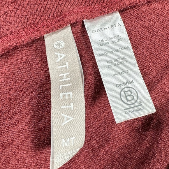 Athleta Nirvana Wear Two Ways Wrap Cardigan Maple Red Size Medium Tall MT - Picture 5 of 6